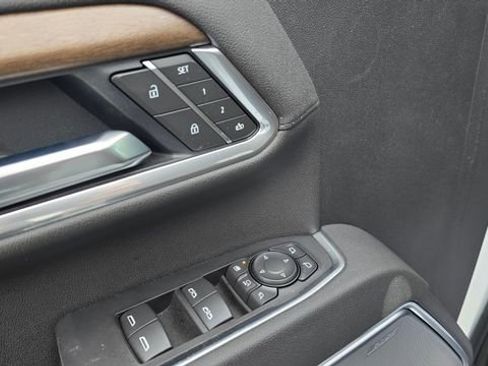 Used 2025 Chevrolet Silverado 2500 High Country w/ Technology Package image 25