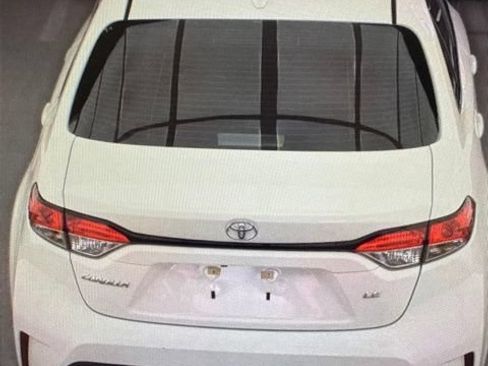 Used 2024 Toyota Corolla LE FWD image 18