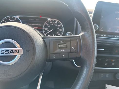 Used 2021 Nissan Rogue S image 37