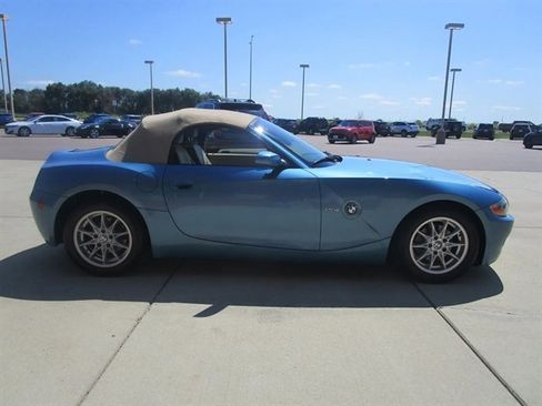 Used 2003 BMW Z4 2.5i image 6