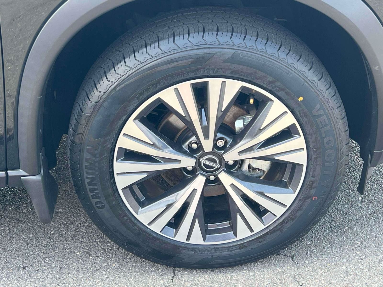 Used 2023 Nissan Rogue SV w/ SV Premium B Package AWD/4WD image 5