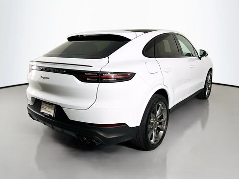 Certified 2023 Porsche Cayenne Platinum Edition AWD/4WD image 9