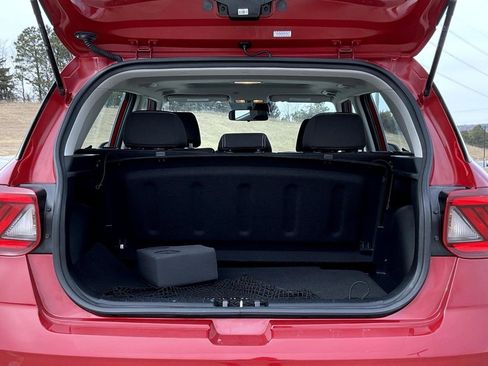 Certified 2023 Hyundai Venue SEL image 22