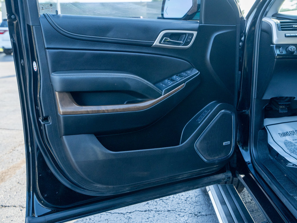 Used 2019 GMC Yukon XL Denali w/ Denali Ultimate Package AWD/4WD image 10