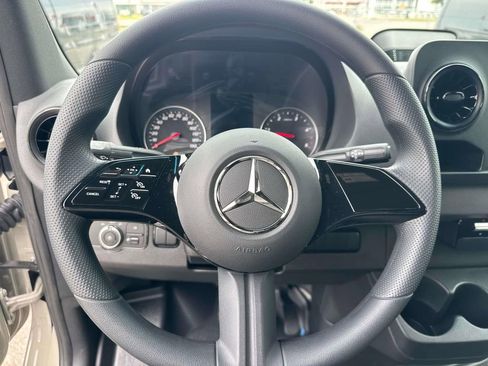 New 2026 Mercedes-Benz Sprinter 2500 image 10