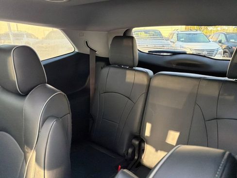 Used 2020 Buick Enclave Avenir w/ Avenir Technology Package image 34