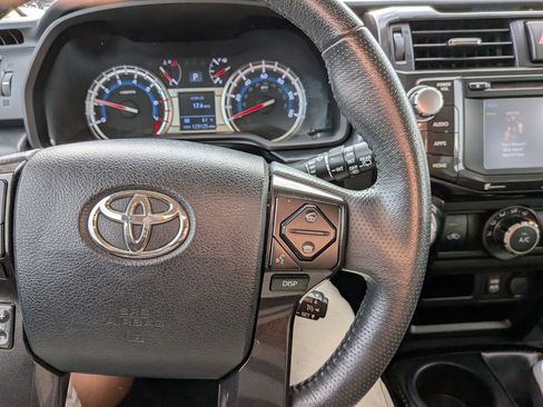 Used 2019 Toyota 4Runner TRD Off-Road image 19