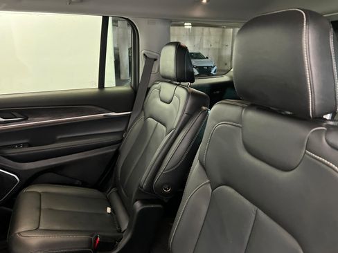 Used 2021 Jeep Grand Cherokee L Limited AWD/4WD image 20