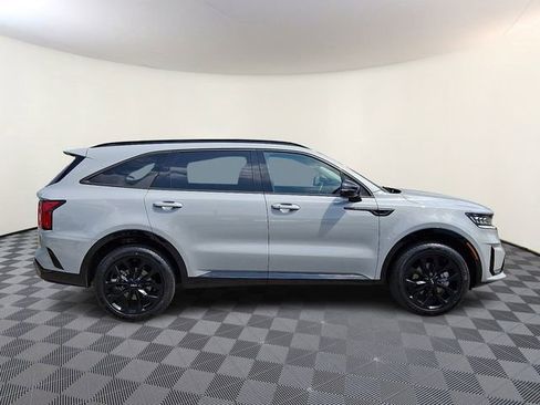 Certified 2023 Kia Sorento SX AWD/4WD image 9