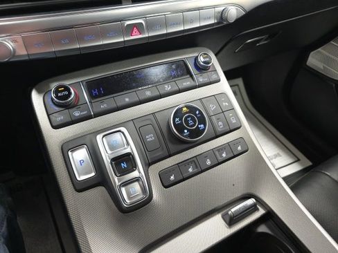 Used 2021 Hyundai Palisade Limited image 17