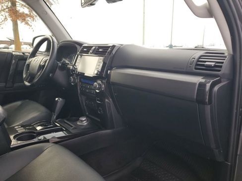 Used 2021 Toyota 4Runner Nightshade image 31