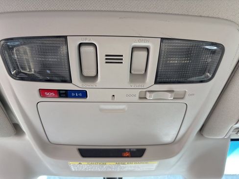 Used 2019 Subaru Outback 3.6R Limited w/ Popular Package #2 image 23