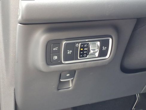 New 2026 Lincoln Nautilus Premier AWD/4WD image 19