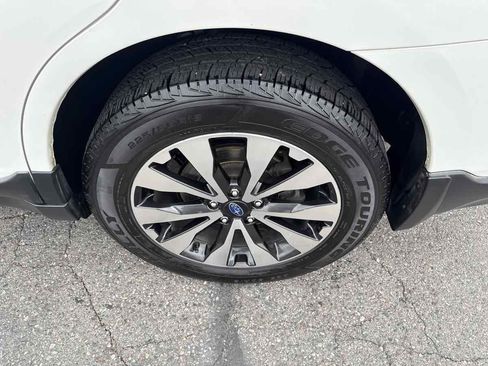 Used 2017 Subaru Outback 3.6R Limited image 10
