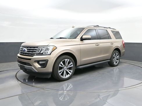 Used 2020 Ford Expedition XLT w/ Equipment Group 201A RWD image 31