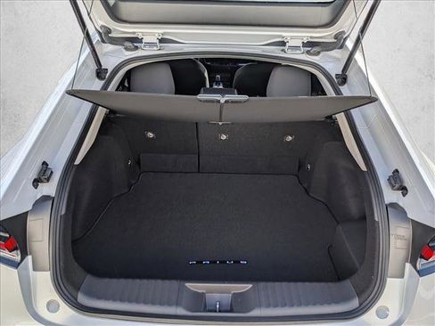 Used 2024 Toyota Prius LE image 6