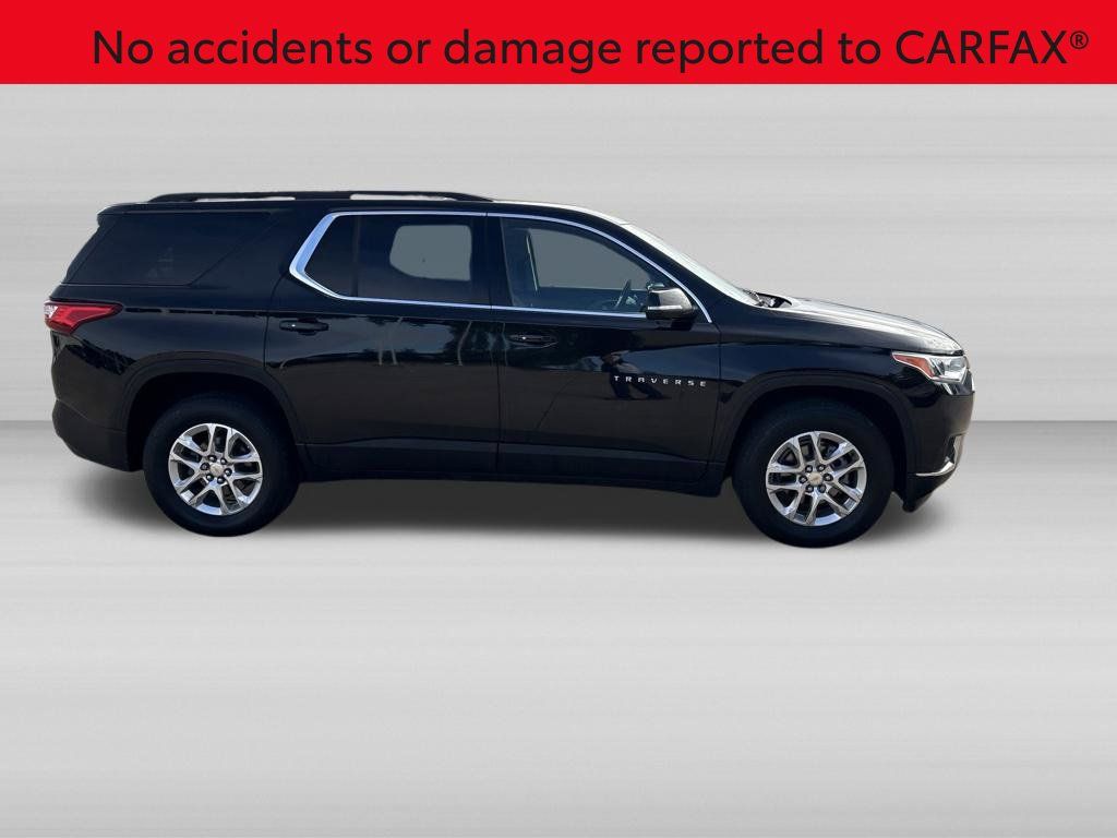 Used 2021 Chevrolet Traverse LT w/ LPO, Floor Liner Package AWD/4WD image 2