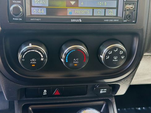 Used 2016 Jeep Patriot Sport w/ Power Value Group FWD image 15