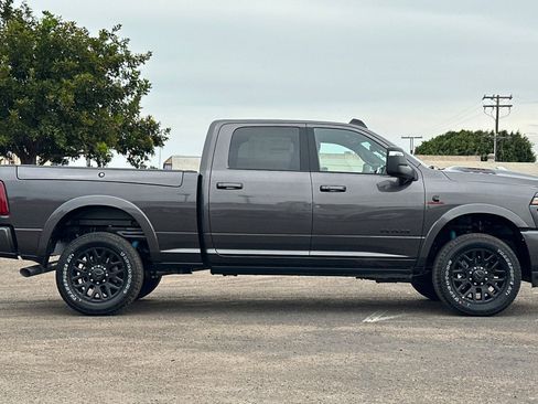 New 2026 RAM 2500 Limited AWD/4WD image 3