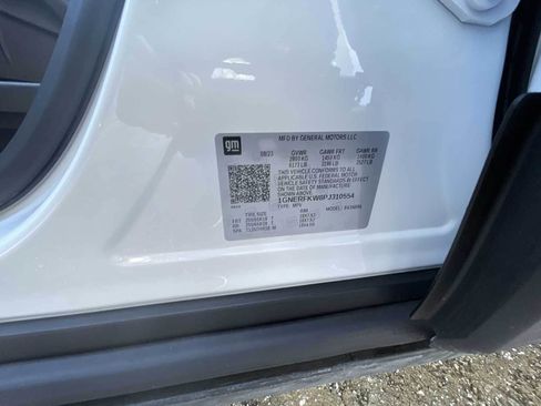 Certified 2023 Chevrolet Traverse LS w/ Safety Package image 33