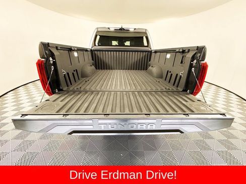 Used 2023 Toyota Tundra Limited AWD/4WD image 34
