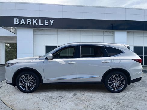 Used 2023 Acura MDX SH-AWD w/ Advance Package image 4