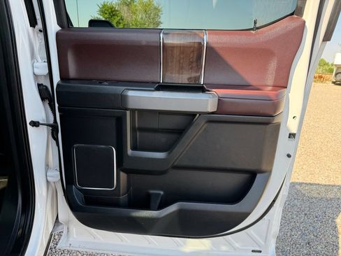 Used 2017 Ford F150 Platinum w/ Technology Package AWD/4WD image 20