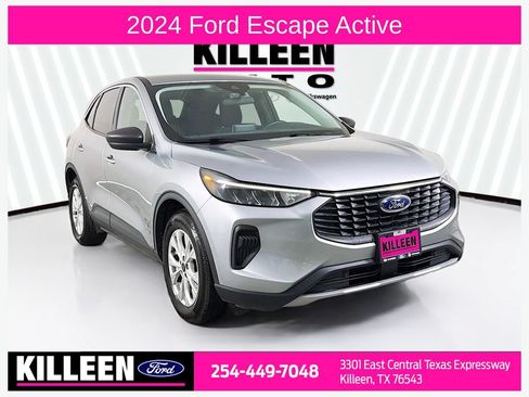 Used 2024 Ford Escape Active w/ Cold Weather Package FWD image 1