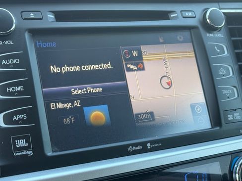 Used 2015 Toyota Highlander Limited FWD image 18