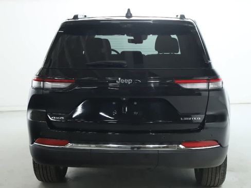 Used 2023 Jeep Grand Cherokee Limited w/ Luxury Tech Group II image 43