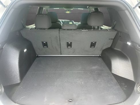 Used 2025 Chevrolet Equinox LT FWD image 10