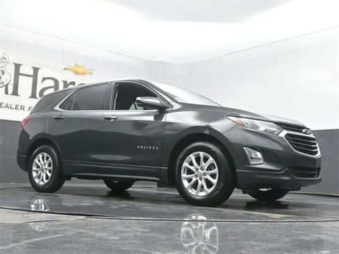 Used 2020 Chevrolet Equinox LT image 2