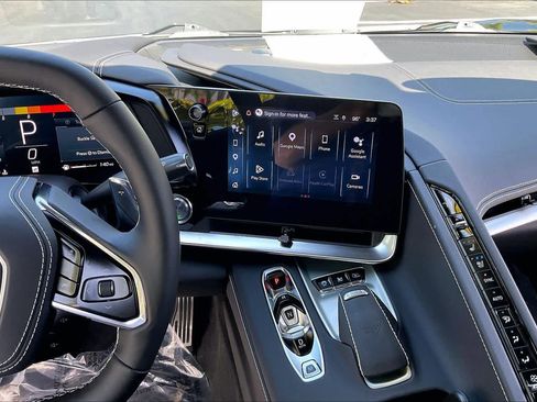 Used 2025 Chevrolet Corvette Z06 image 7