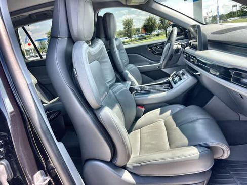 Used 2020 Lincoln Aviator Reserve w/ Equipment Group 202A AWD/4WD image 12
