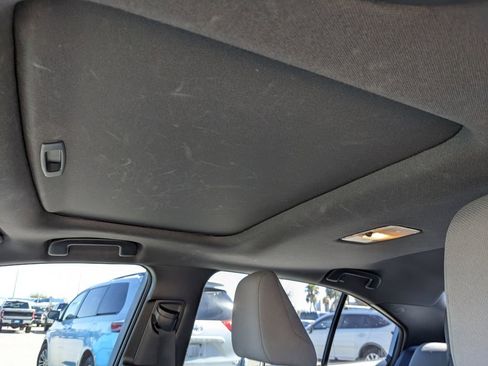 Used 2020 Toyota Corolla SE w/ SE Premium Package image 20