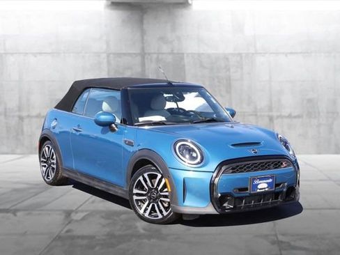 Used 2023 MINI Cooper S image 2