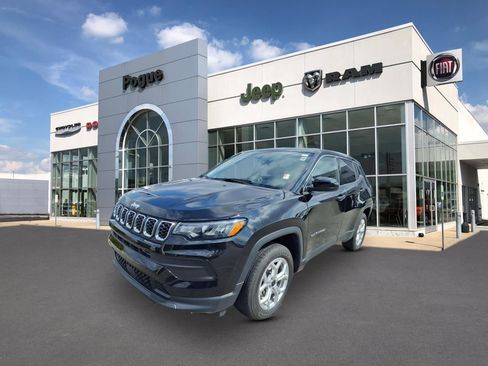 Used 2025 Jeep Compass Sport AWD/4WD image 4