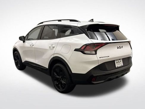 Certified 2025 Kia Sportage X-Line w/ Premium Package AWD/4WD image 7