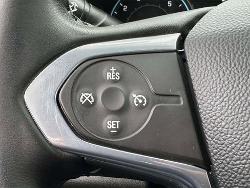 Used 2021 Chevrolet Traverse LT image 34