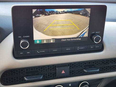 Used 2024 Honda HR-V LX image 18