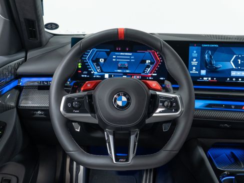Used 2026 BMW M5 w/ Carbon Package AWD/4WD image 18