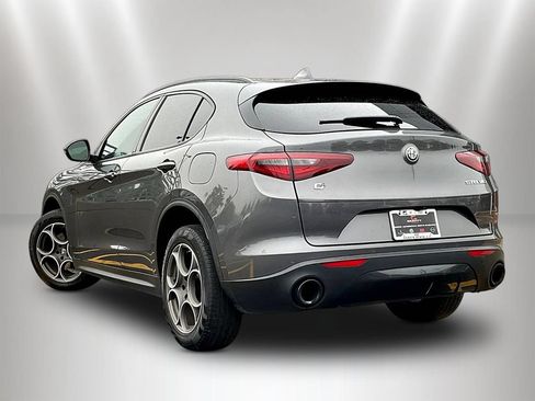 Used 2022 Alfa Romeo Stelvio Sprint AWD/4WD image 4