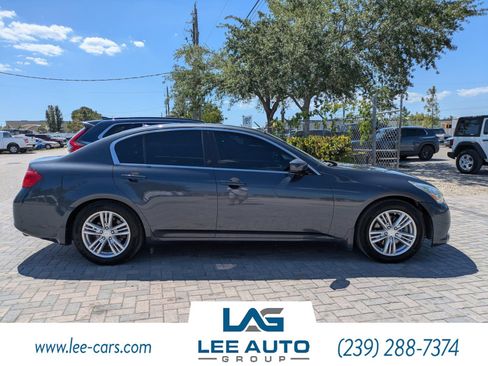 Used 2013 INFINITI G37 Journey w/ Premium Pkg RWD image 2