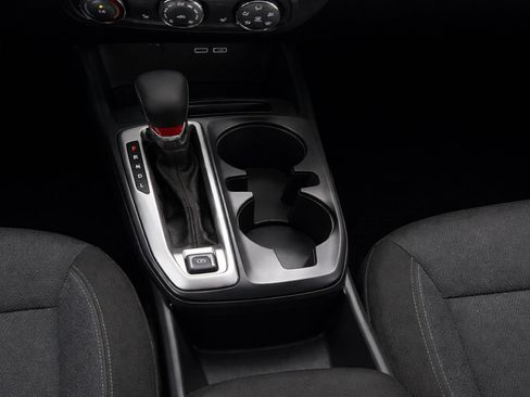 Used 2024 Chevrolet Trax RS w/ Driver Confidence Package FWD image 14