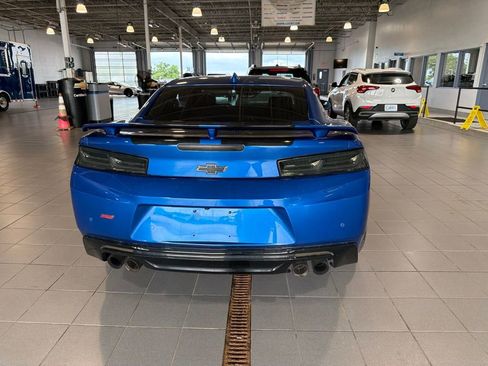 Used 2017 Chevrolet Camaro SS RWD image 4