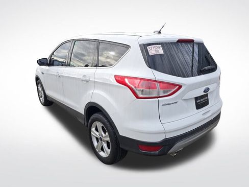 Used 2015 Ford Escape SE image 6