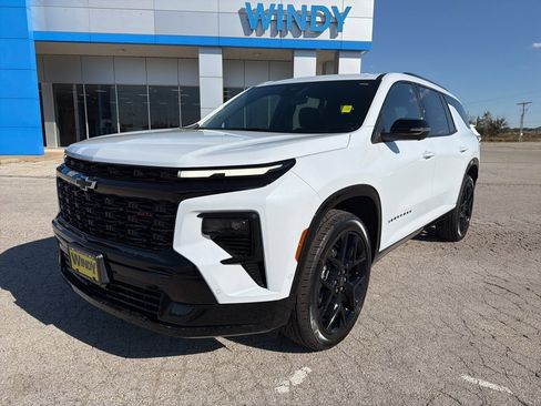 New 2026 Chevrolet Traverse RS w/ LPO, Floor Liner Package image 1