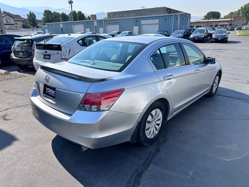 Used 2010 Honda Accord LX image 3