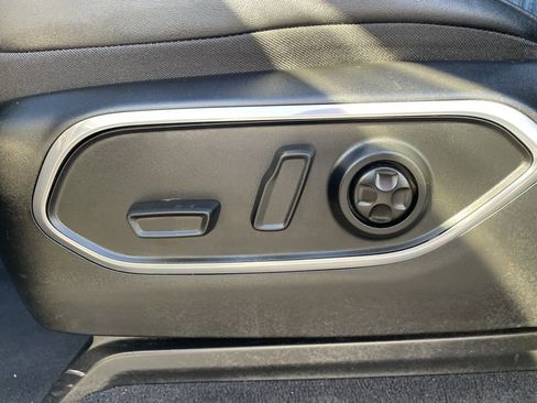 Used 2024 Jeep Wagoneer Series III image 11