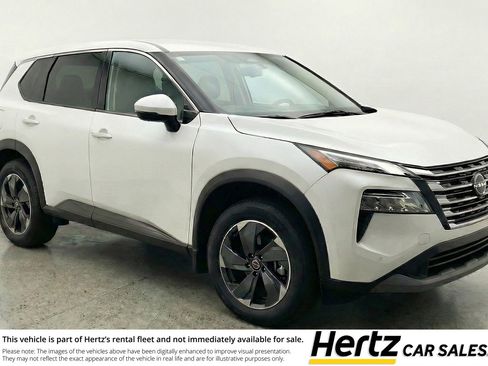 Used 2025 Nissan Rogue SV AWD/4WD image 1